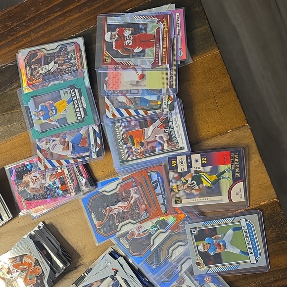 Assorted Sports Trading Cards Collection - Picture 4 of 5